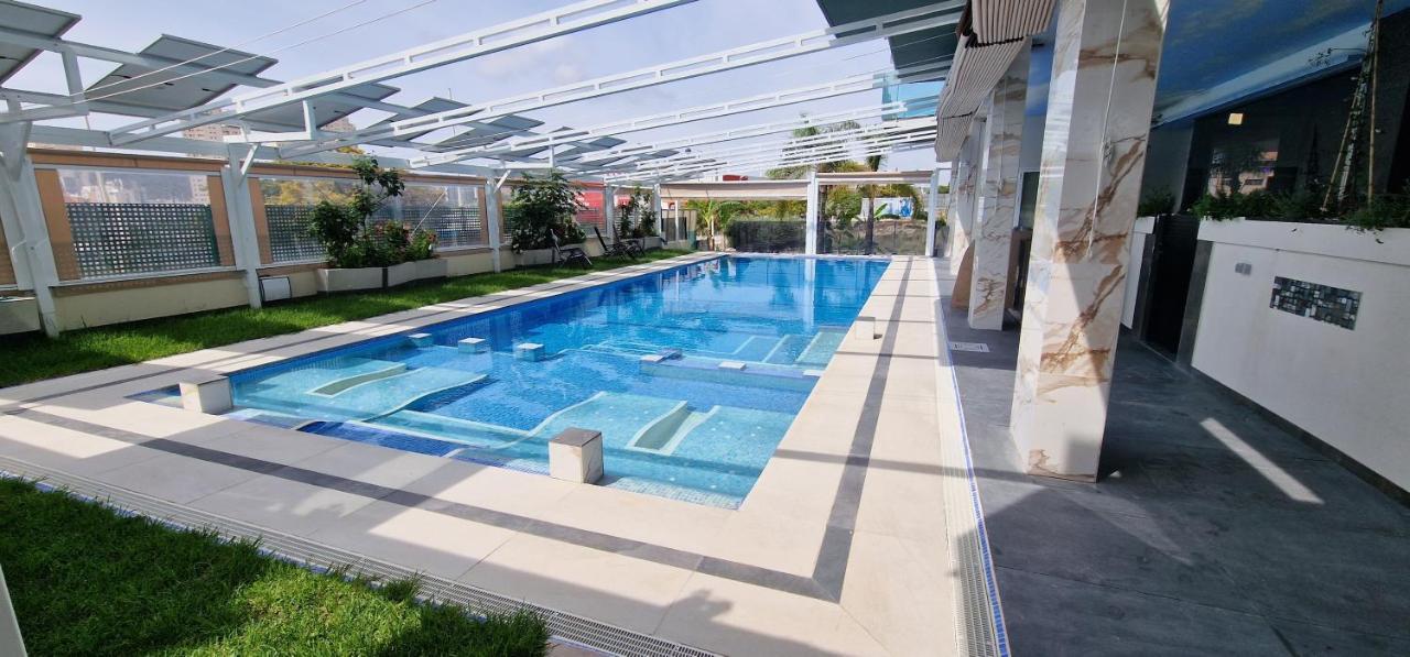 Apartamentos Oasis De La Cala 菲内斯特拉特 外观 照片