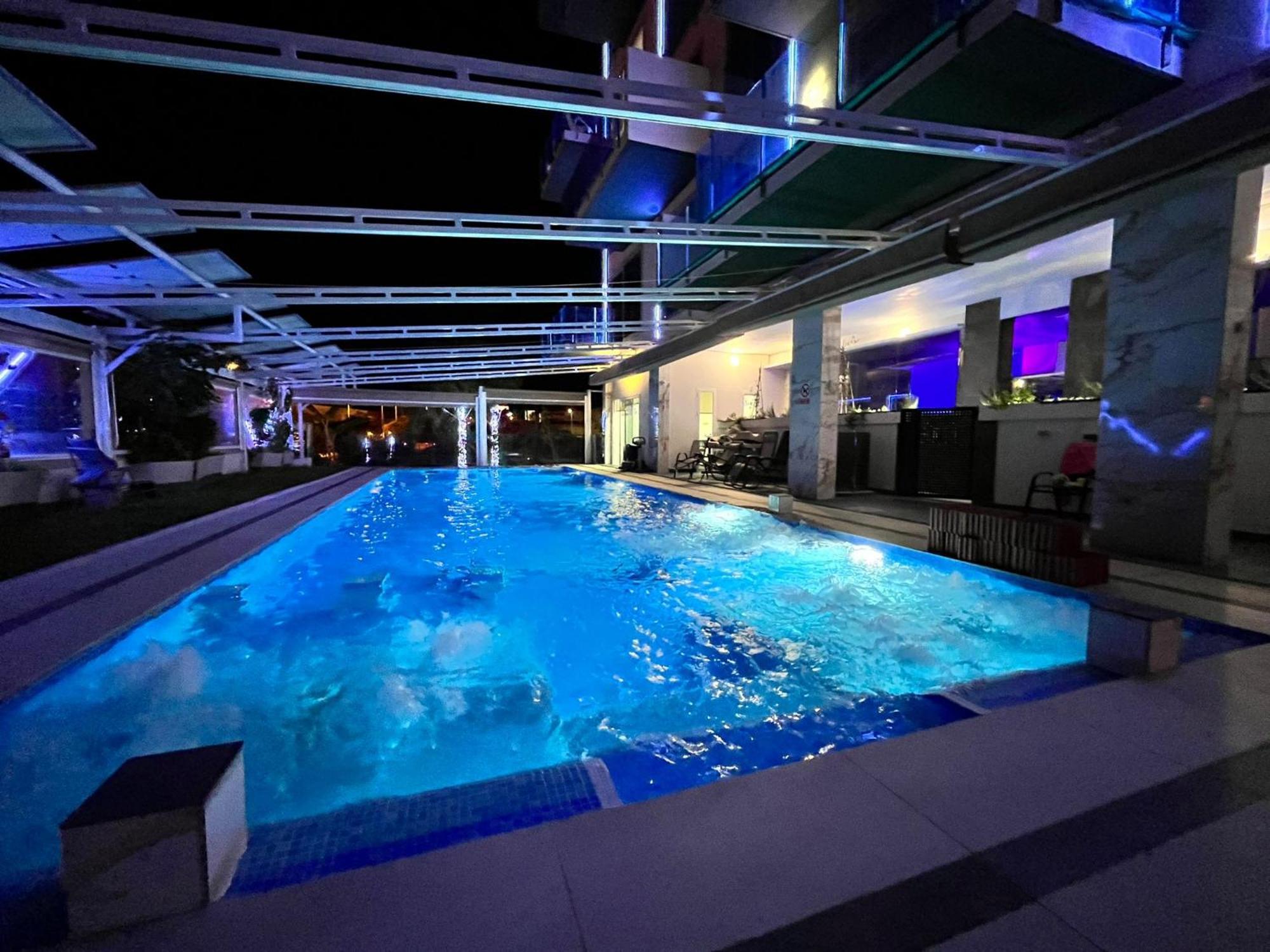 Apartamentos Oasis De La Cala 菲内斯特拉特 外观 照片